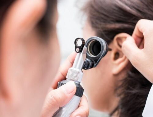 5 alternativas naturales para aliviar los tinnitus o ruido en los oídos